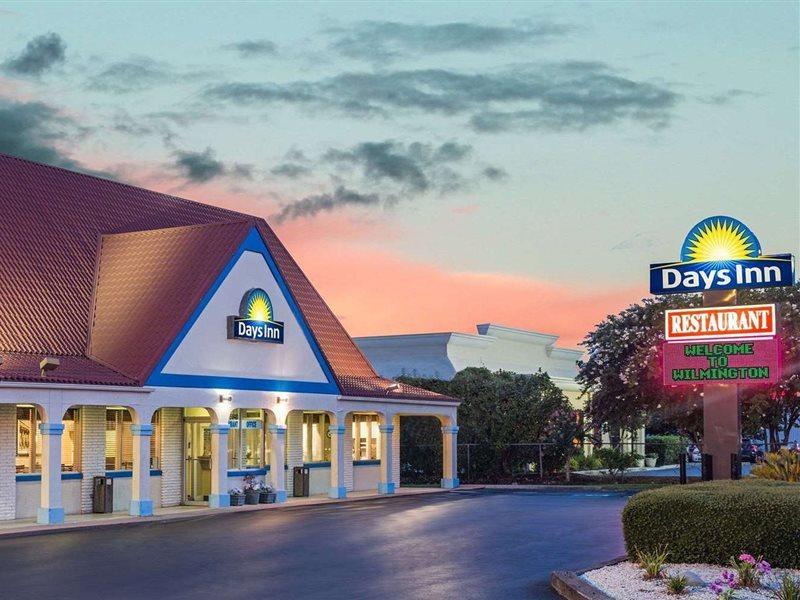 Days Inn By Wyndham Wilmington / University Eksteriør billede