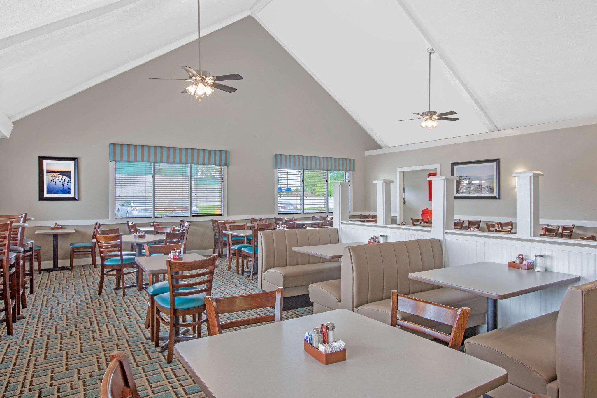 Days Inn By Wyndham Wilmington / University Eksteriør billede