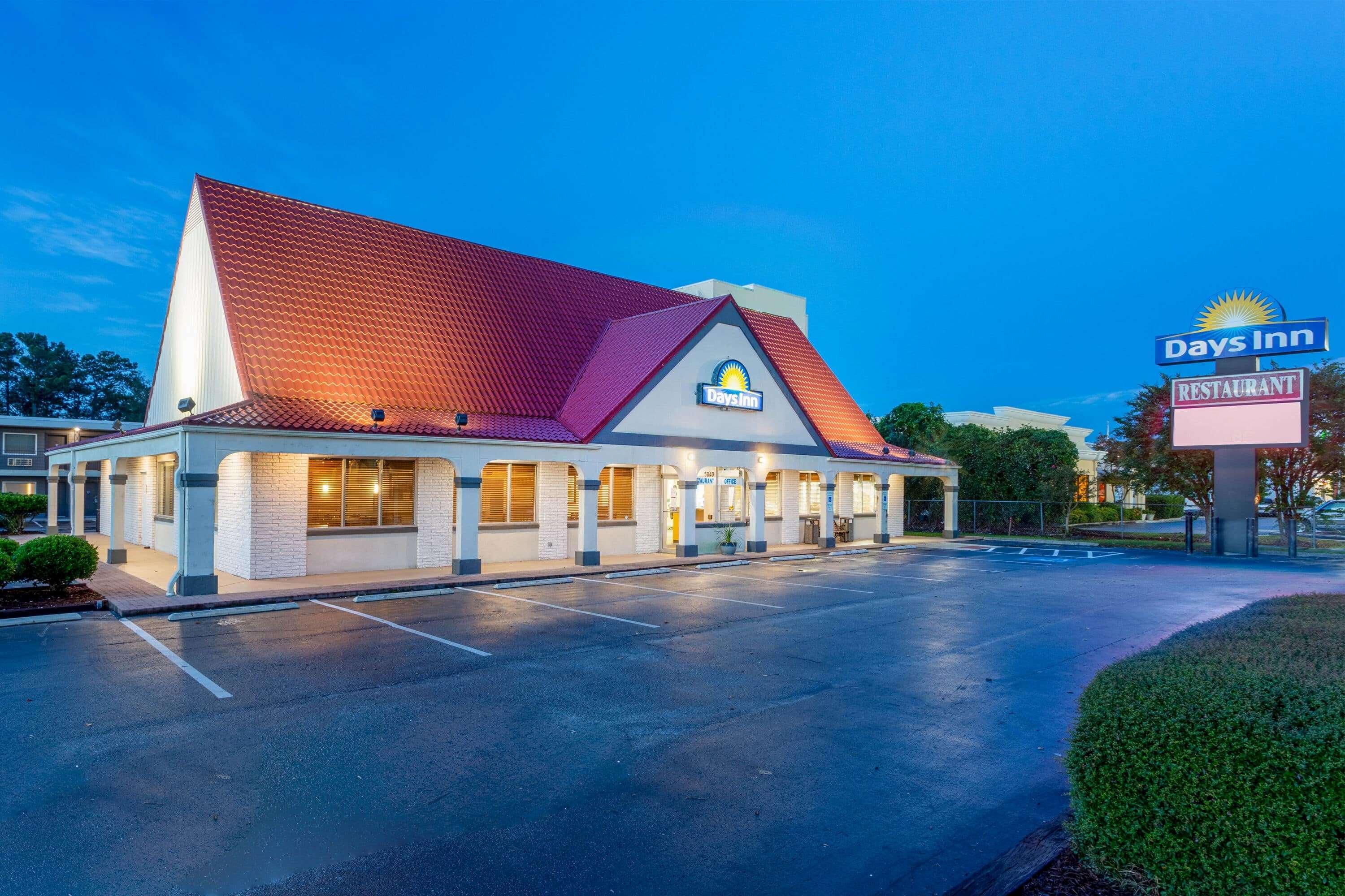 Days Inn By Wyndham Wilmington / University Eksteriør billede