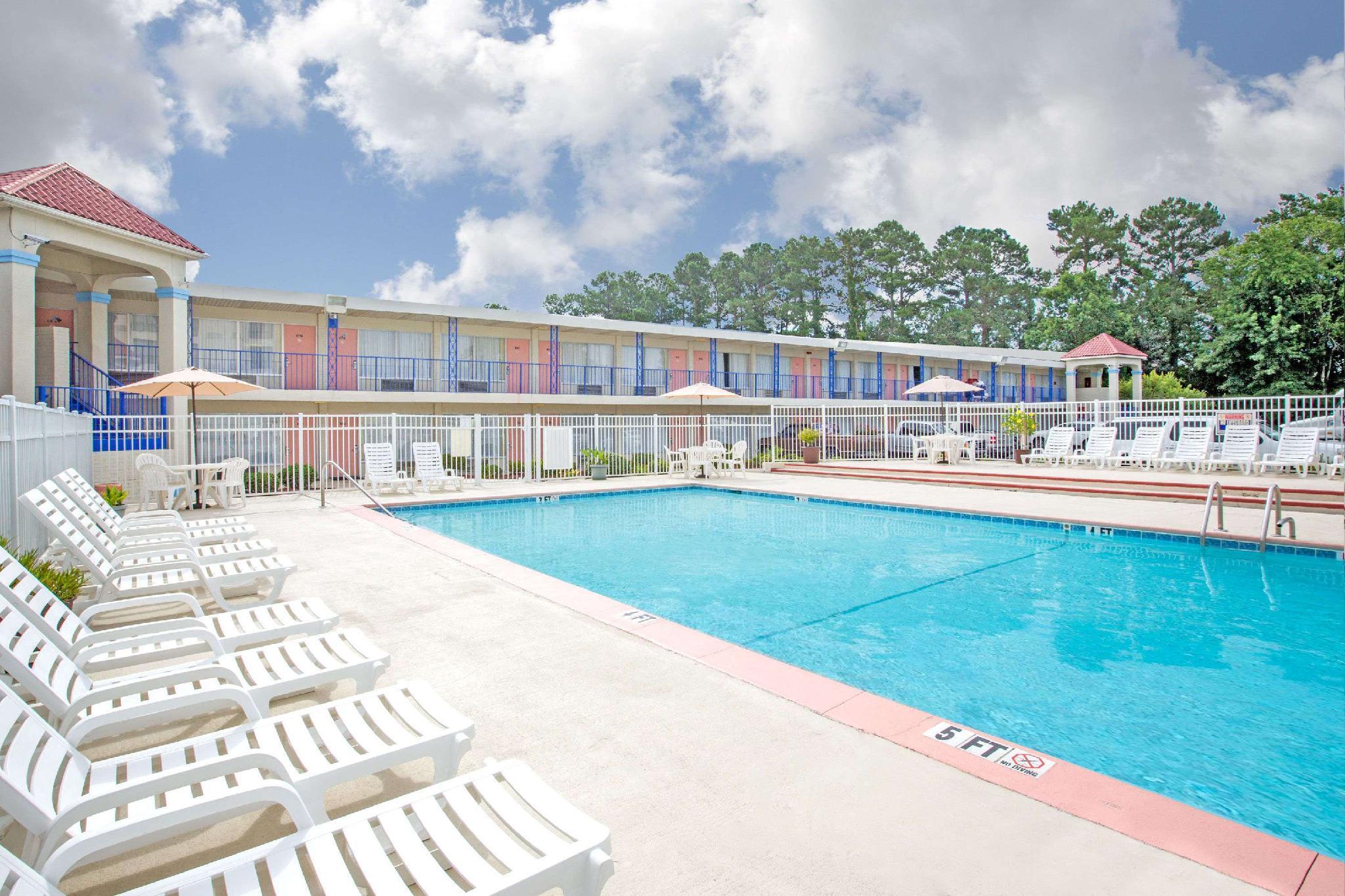 Days Inn By Wyndham Wilmington / University Eksteriør billede